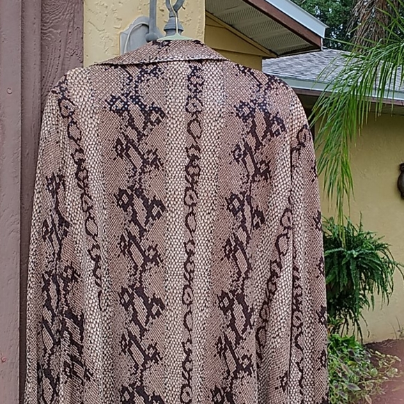 Animal print jacket - Picture 3 of 3